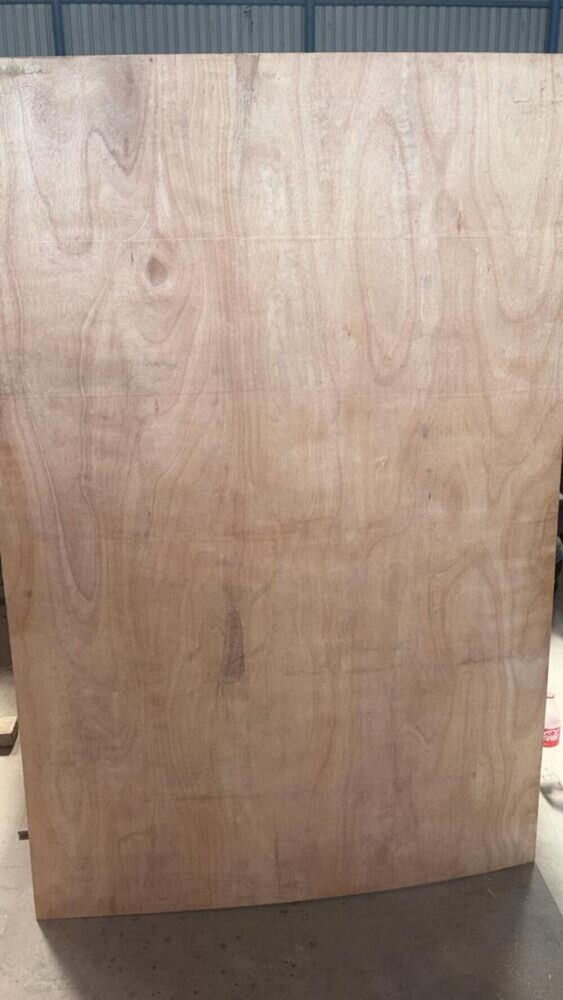 6mm Commercial Plywood - Selected Hardwood Veneers, 8ft x 4ft, Natural Wood Shade | Dimensional Stability, Termite Resistant, Eco-Friendly, High Bond Strength