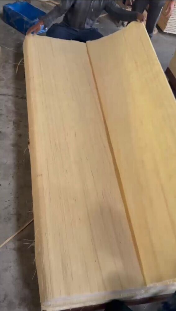 White Recon Commercial Veneer 2440x1220mm - Recon Veneer, 0.2-0.8mm Thickness, White | Straight Grain, Eco-Friendly, Flexible, Minimal Shrinkage