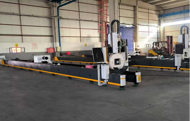 Model Lc2412 Cnc Laser Tube Cutting Machine Use The Max6000 Laser Power - Feature: Low Energy Consumption
