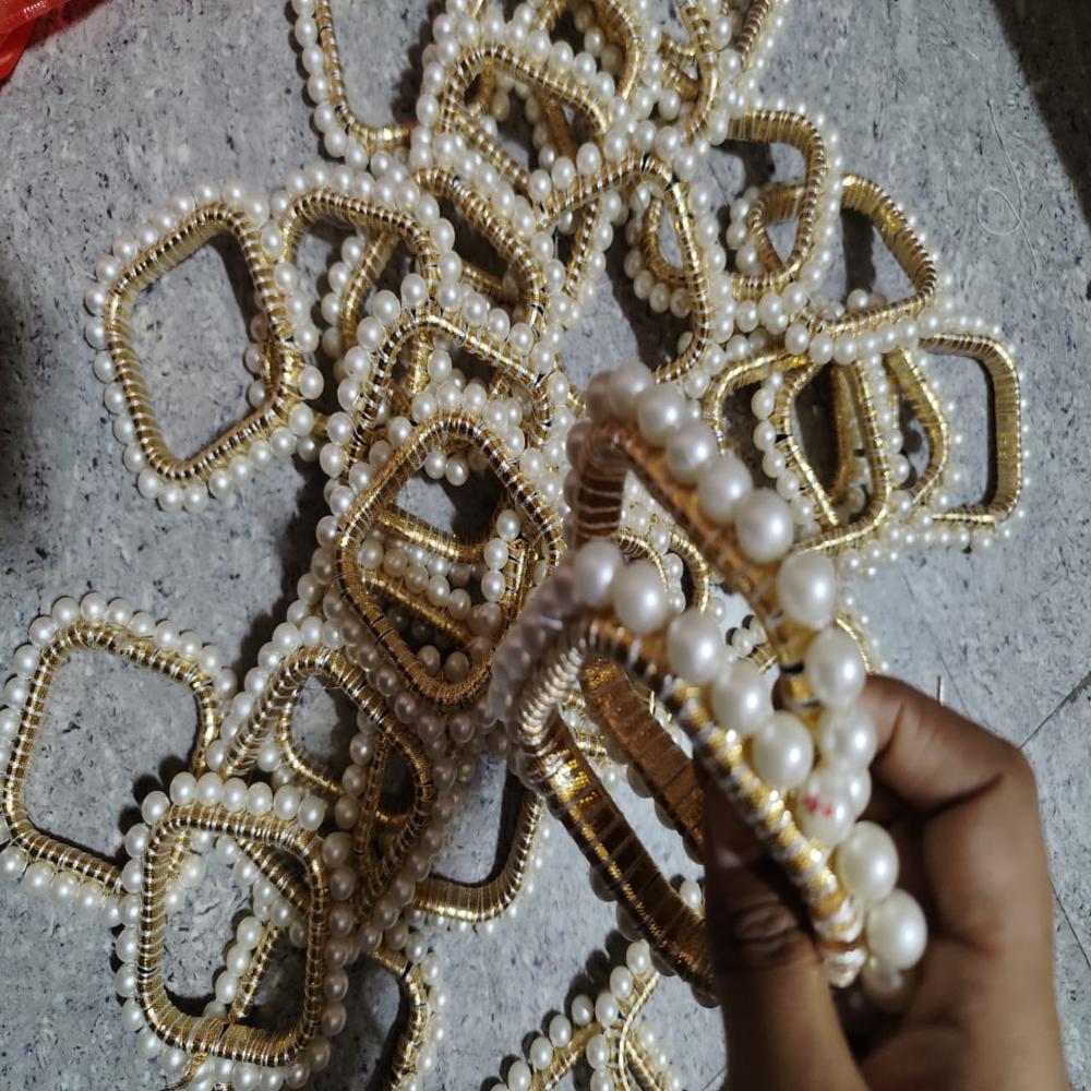 pearl sqaure bangle ghota