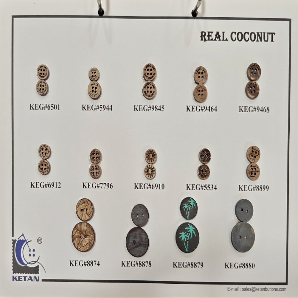 Real Coconut Buttons - Color: Natural Or Painted