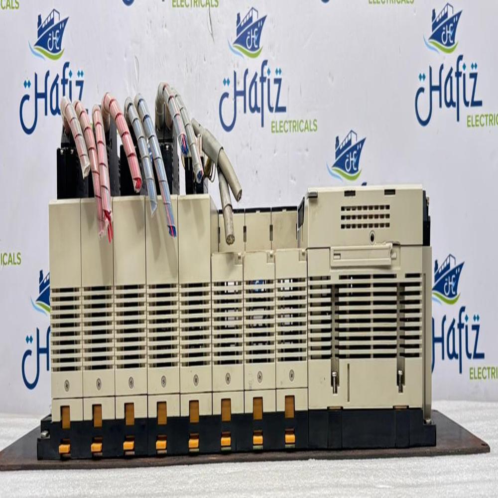 OMRON SYSMAC C200H -CPU03 ID215/OD215 PROGRAMMABLE CONTROLLER