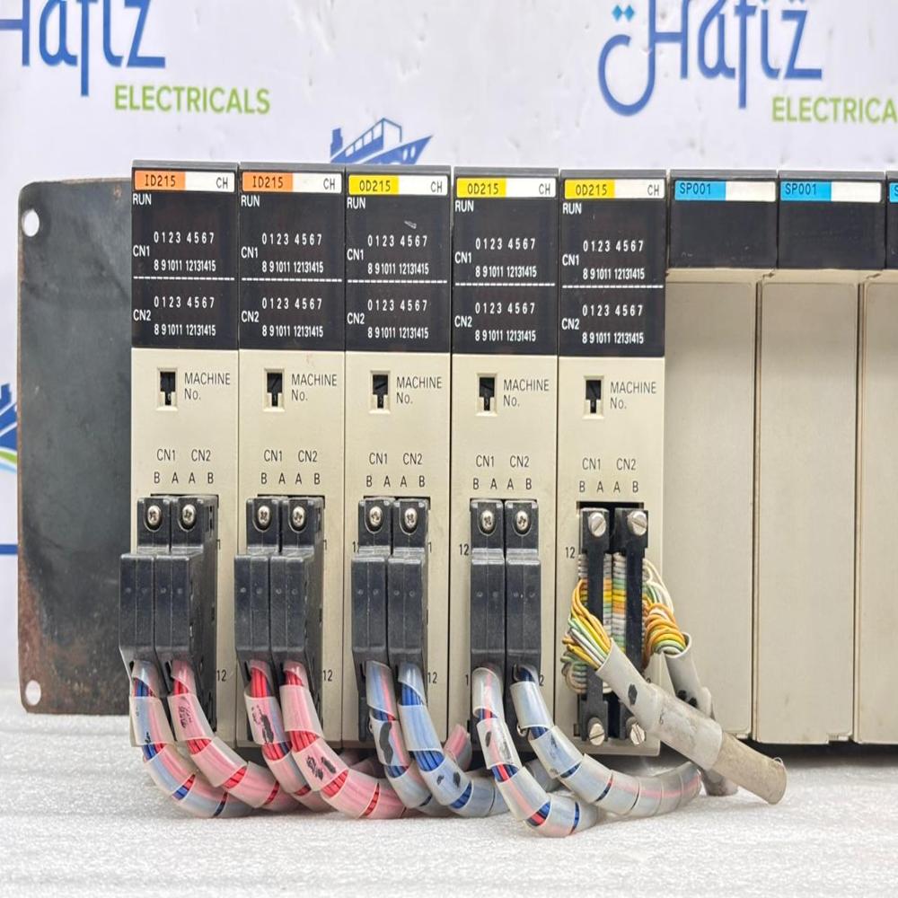 OMRON SYSMAC C200H -CPU03 ID215/OD215 PROGRAMMABLE CONTROLLER