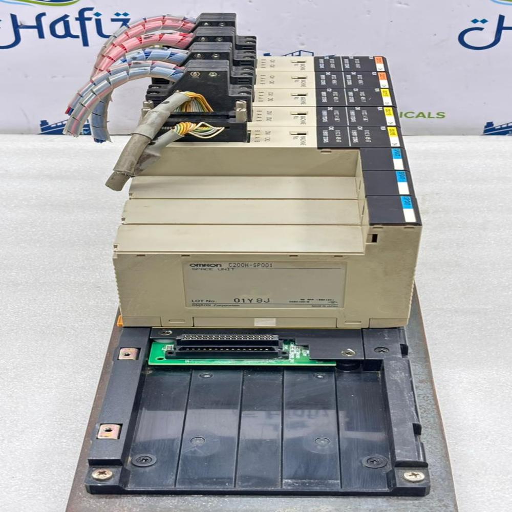 Omron Sysmac C200h -Cpu03 Id215/od215 Programmable Controller