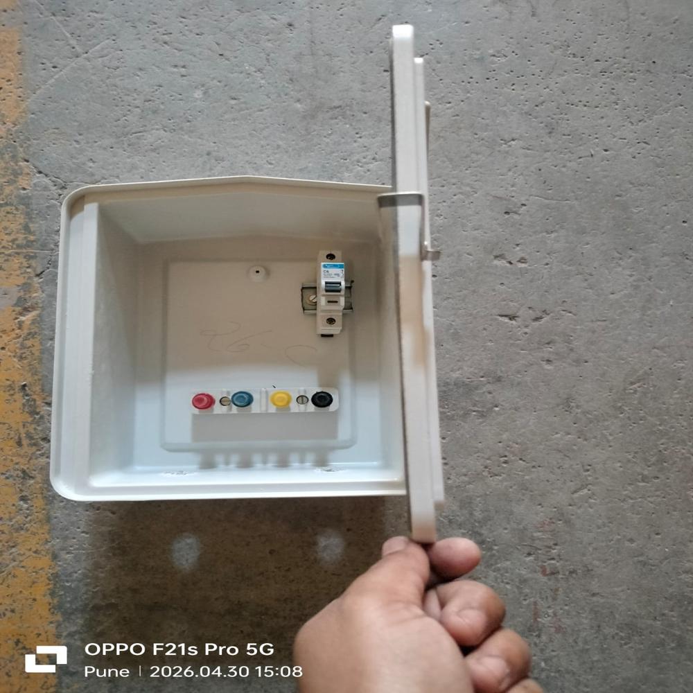 Ip40 Surface Distribution Boxes - Color: White / Off-white