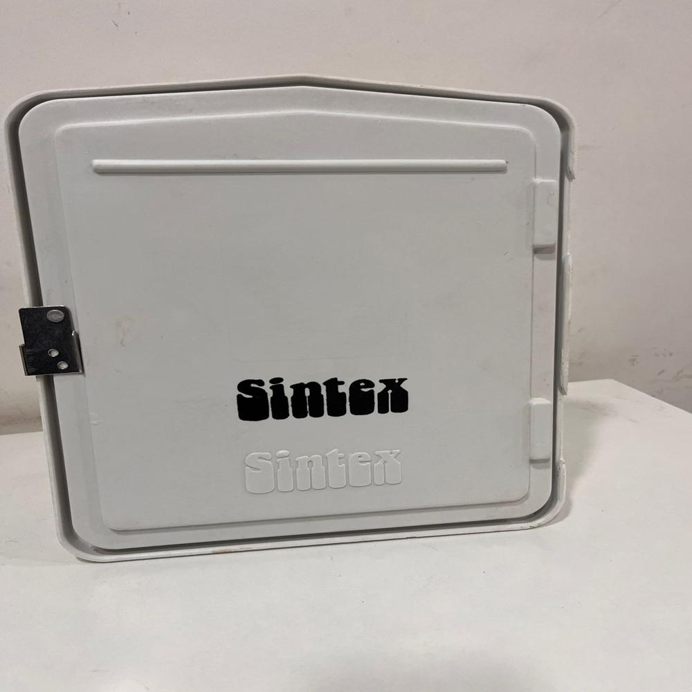 Ip40 Surface Distribution Boxes - Color: White / Off-white
