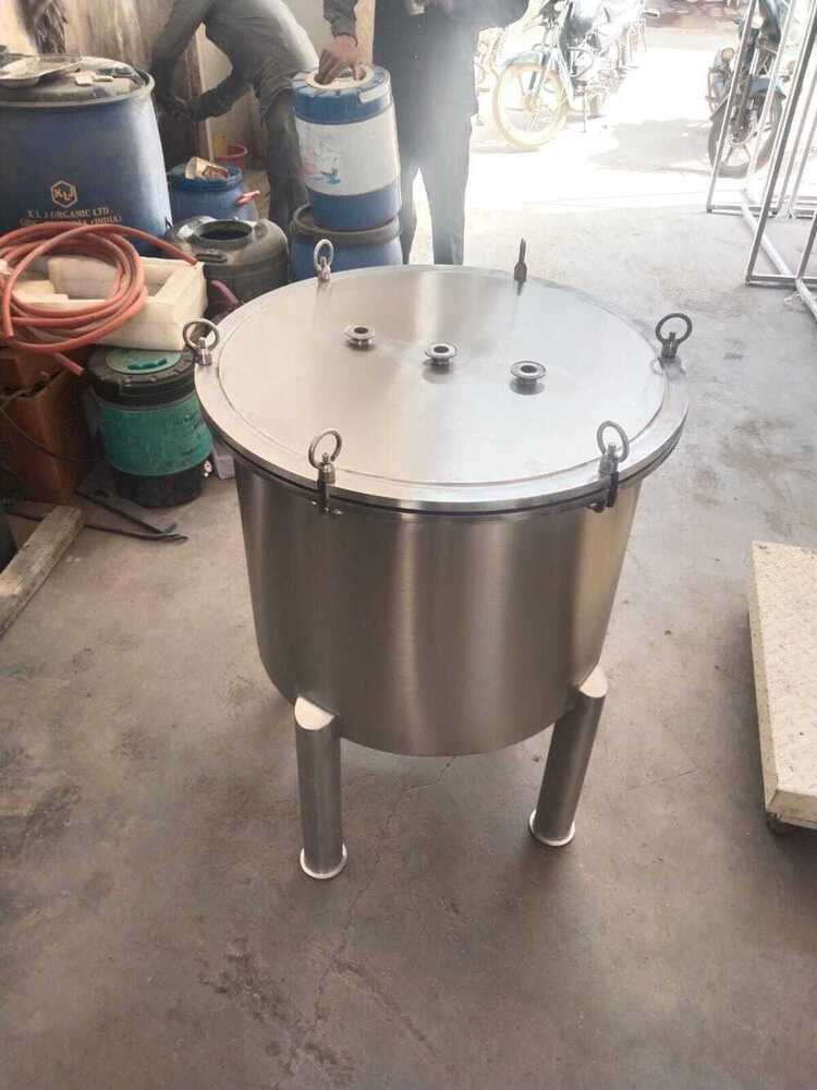 Liquid Storage Tank
