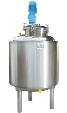 Liquid Mixing And Storage Tank