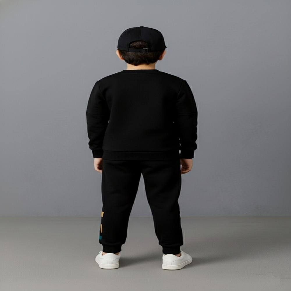 Kids clothing set for boys and girls