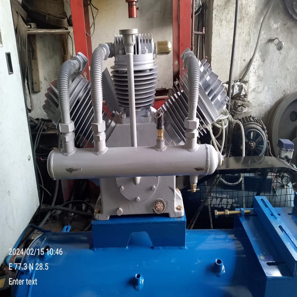 Reciprocating Air Compressor - Color: Blue/red