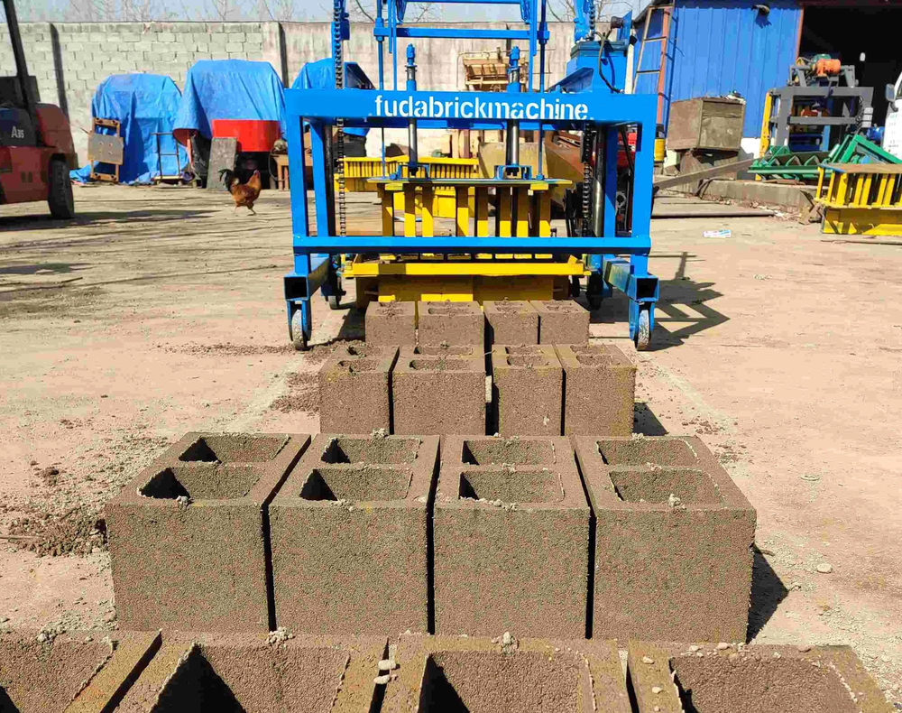 QT445 Diesel Egg Laying Concrete Block Machine