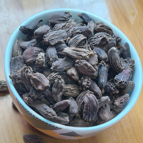Black Cardamom (Badi Kali Elaichi)