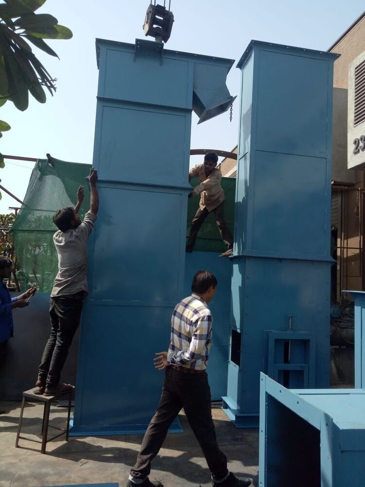 बकेट लिफ्ट