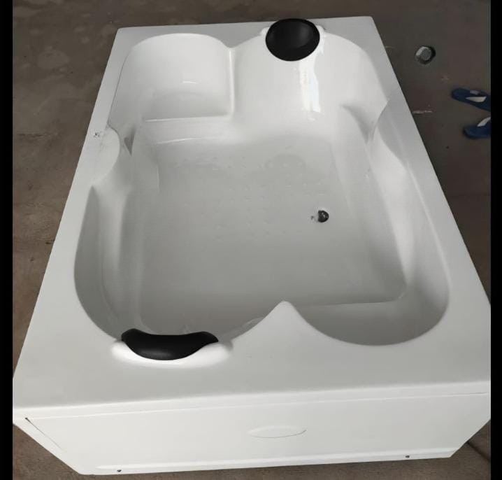 Acrylic Whirlpool Bathtub
