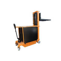 Counter Balance Stacker - Attributes: Easy To Operate