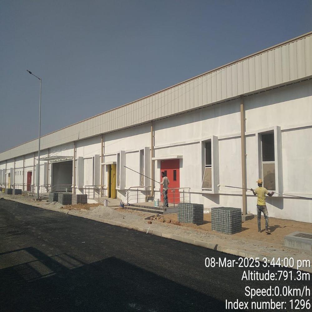 Metal Prefabricated Structure - Color: Customised