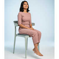 Dc-16 Plastic Cafe Chair With Cushion