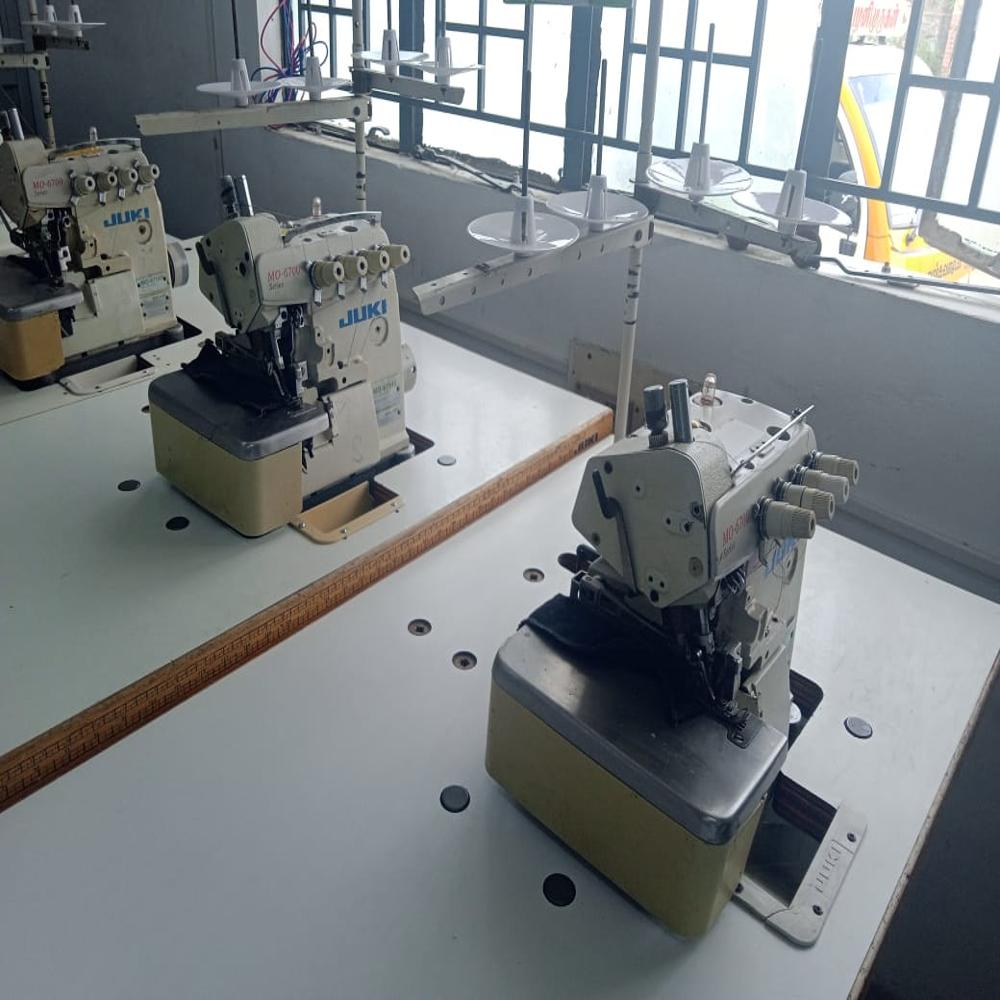 JUKI MO 6700 OVERLOCK SEWING MACHINE