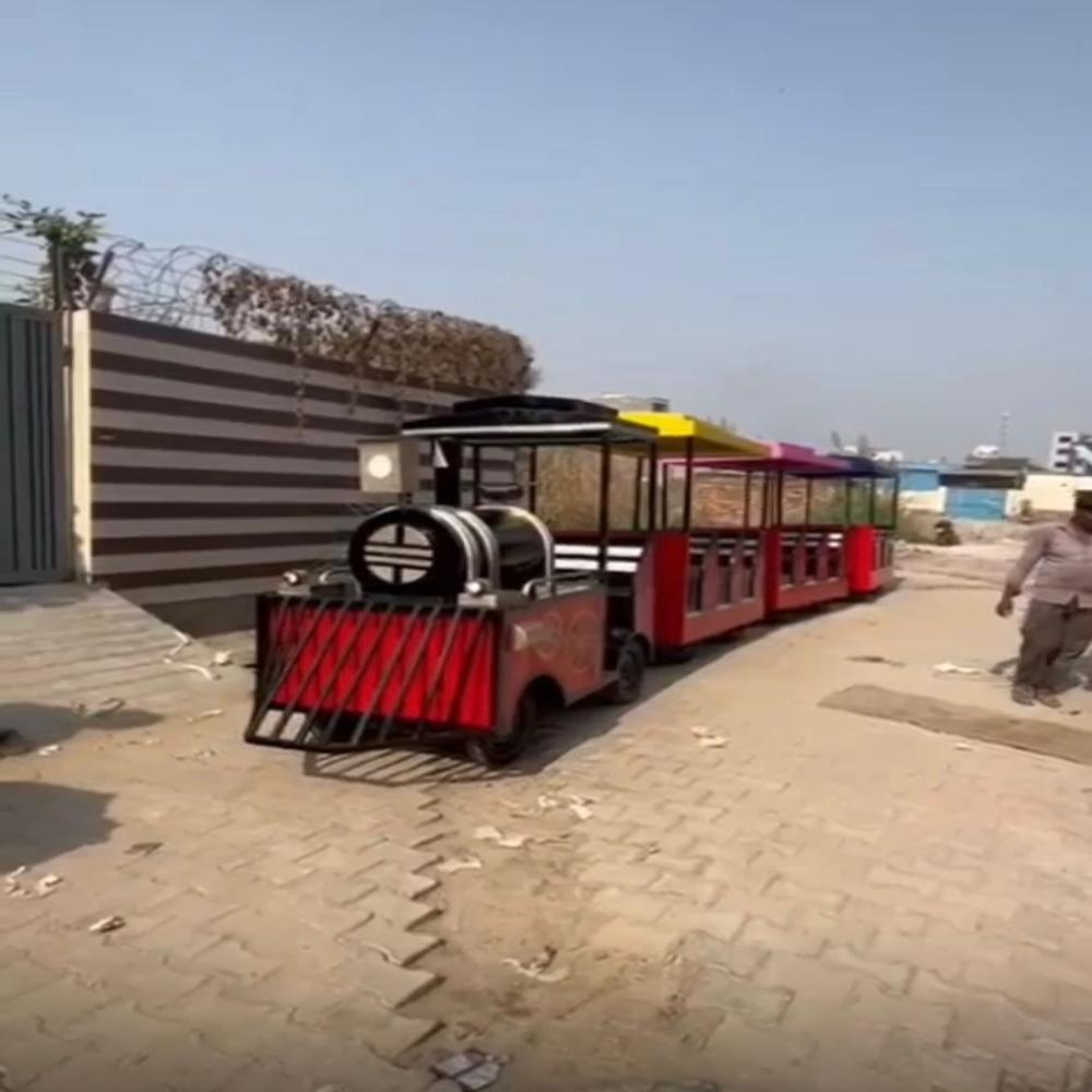 ELECTRIC TOY TRAIN 