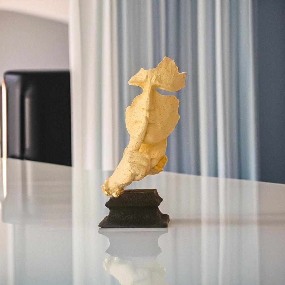 polyresin showpiece