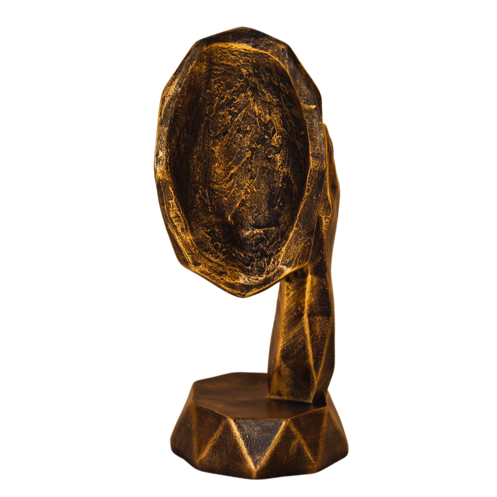 polyresin showpiece