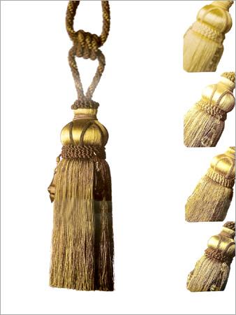 टासल और ट्रिमिंग