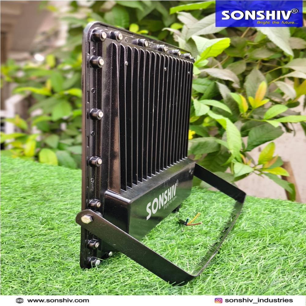 FLOOD LIGHT 200W