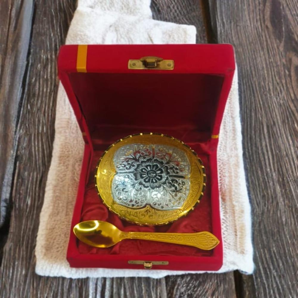 German Silver Bowl With Spoon For Return Gift - Dimension (l*w*h): 4x4 Inch (in)
