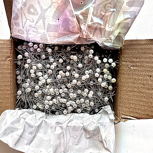 Pearl Head Pin