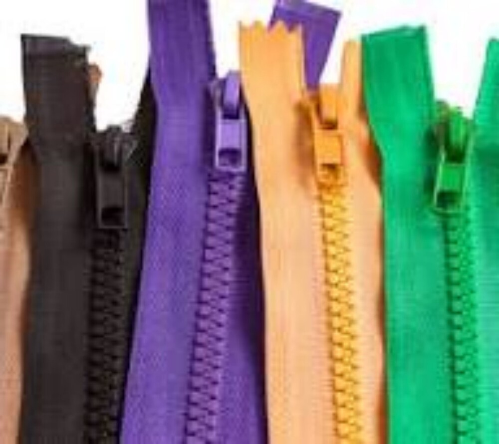 Colored Cfc Zipper Roll - Application: Commercial