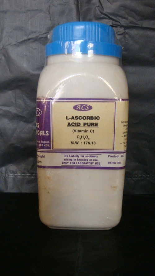 L-Ascorbic Acid एक महत्वपूर्ण पोषक तत्व है जो शरीर की वृद्धि और विकास में सहायक होता है। यह एंटीऑक्सीडेंट के रूप में काम करता है और त्वचा को स्वस्थ बनाए रखने में मदद करता है।