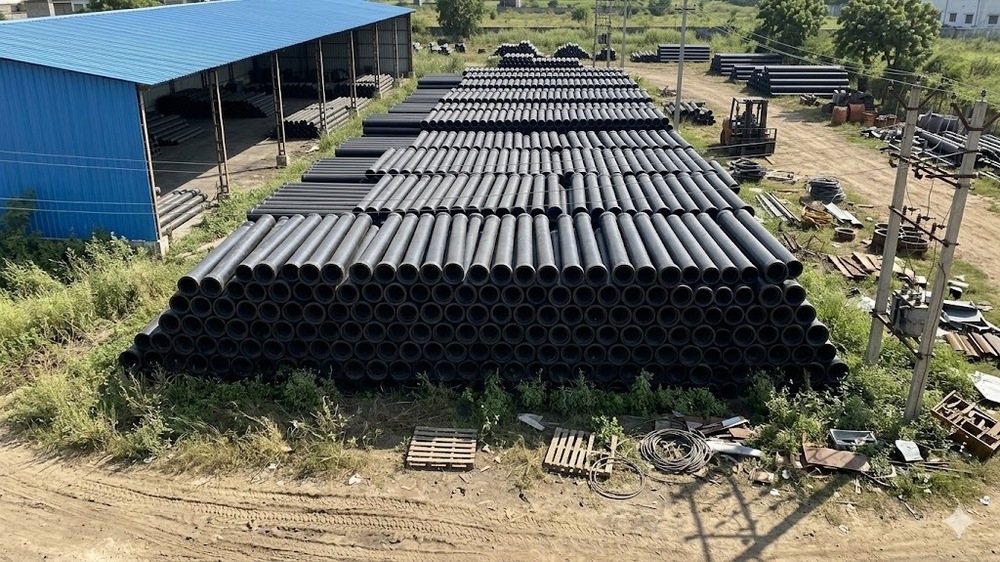 100mm Sw Pipe - Color: Black