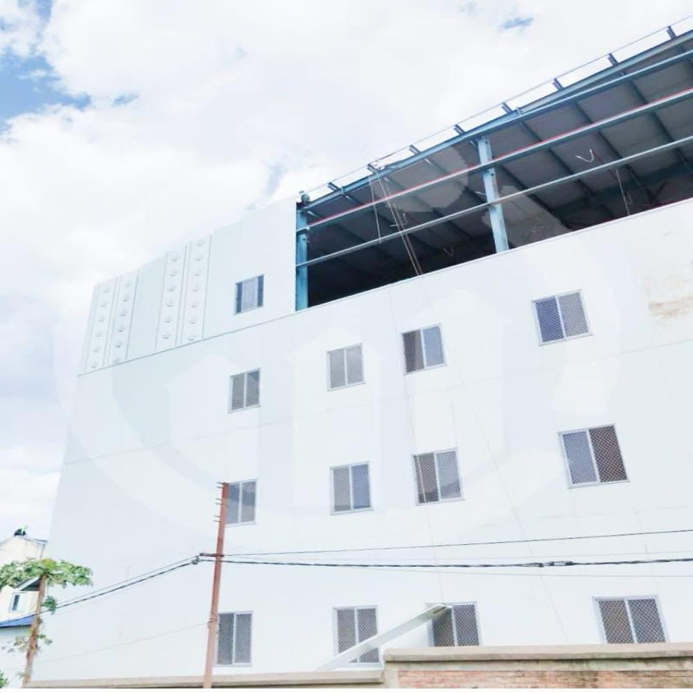 PEB Steel Building