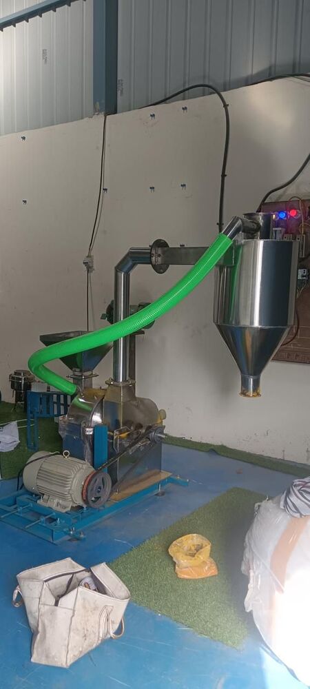 Impact Pulverizer Machine