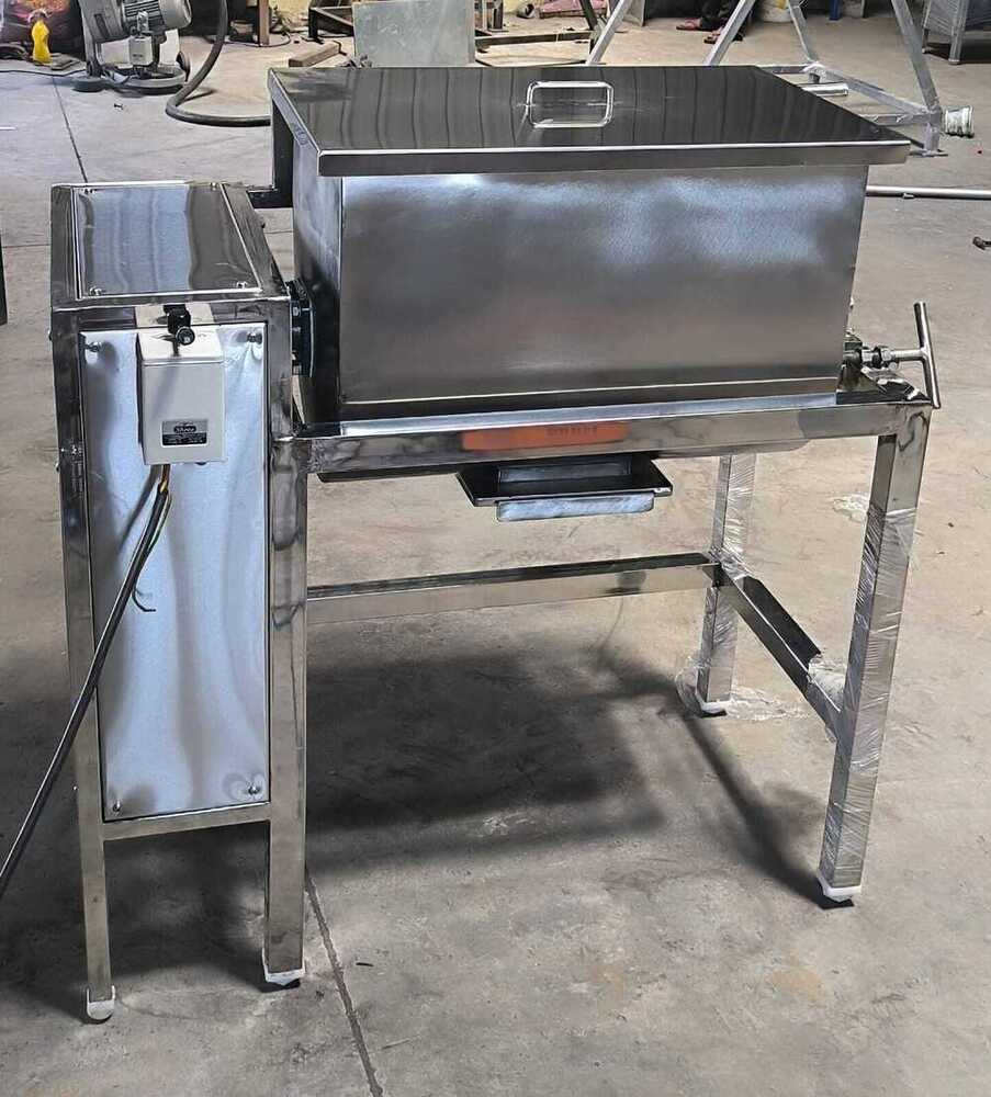 SS 304 Ribbon Blender Machine