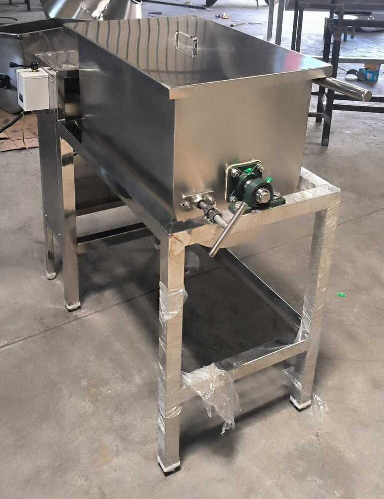 SS 304 Ribbon Blender Machine