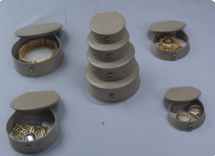 1 x 4 set - Royal Series