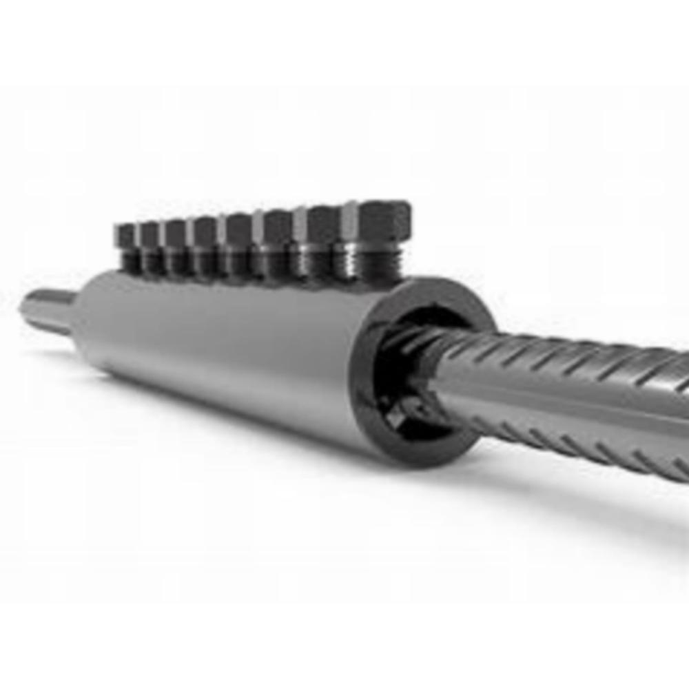 Bolted coupler fitting
