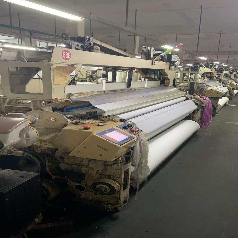 Tsudakoma water jet loom