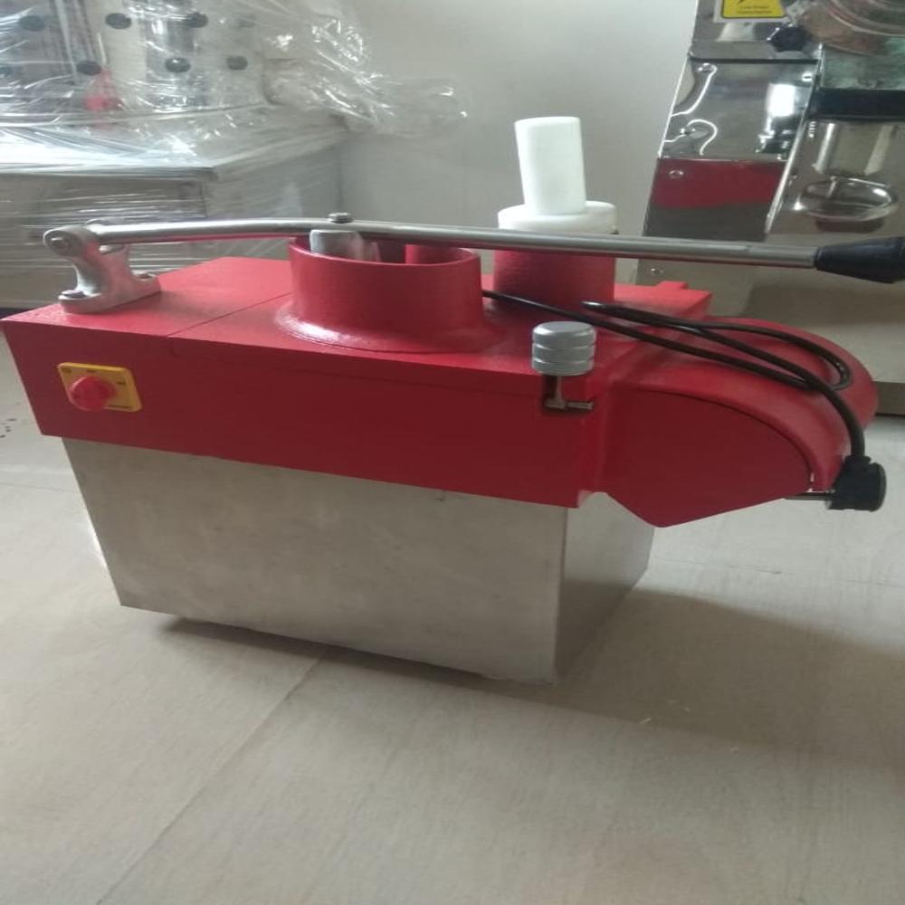 VEGETABLE CUTTING MACHINE