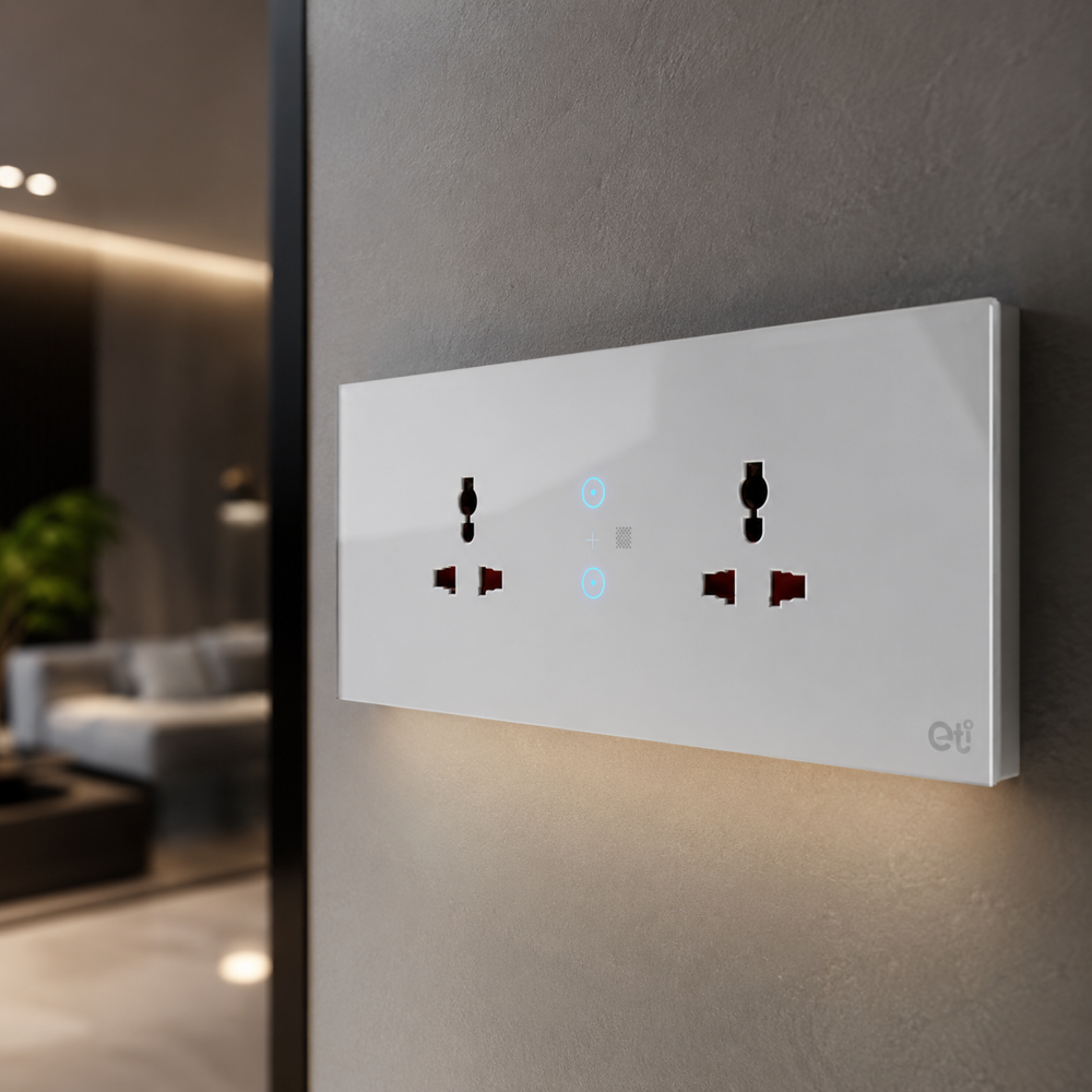 4 Touch 2 Socket