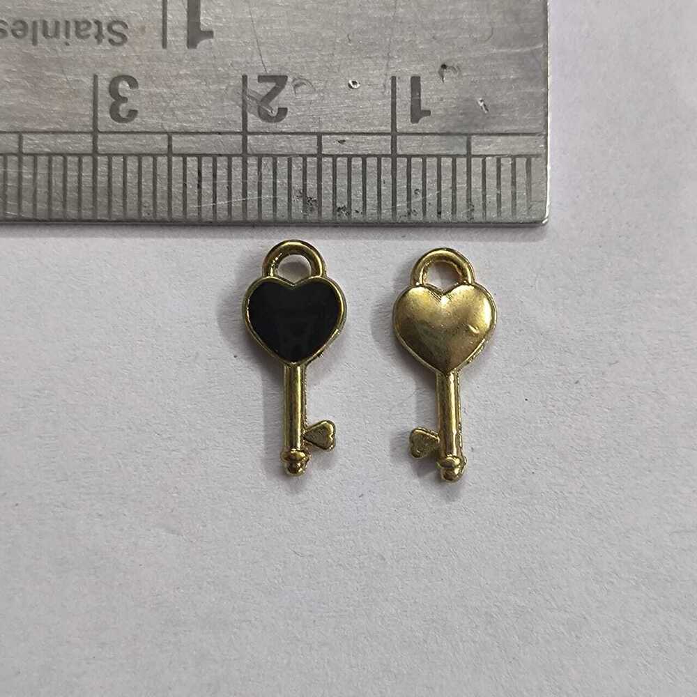 TR37 Color Charms