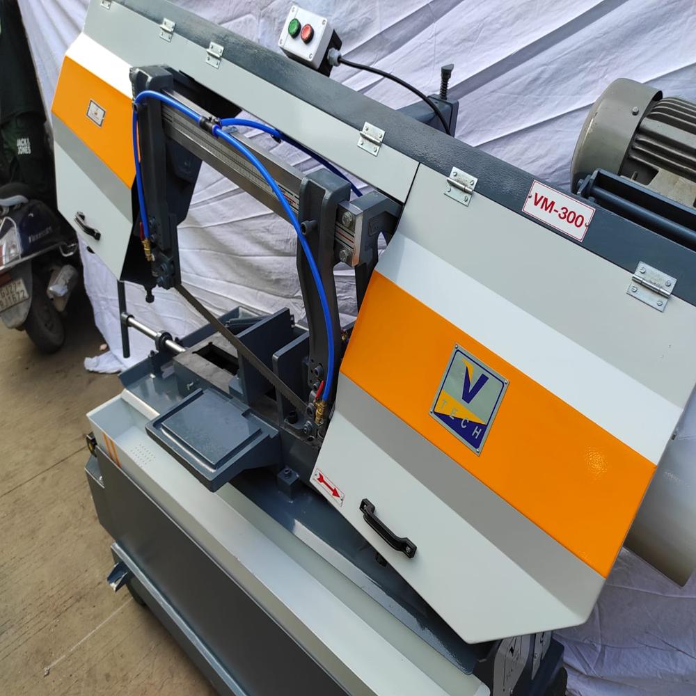Swivel 300 Degree cutting Manual Bandsaw Machine