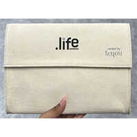 Hotel Accessory Pouch