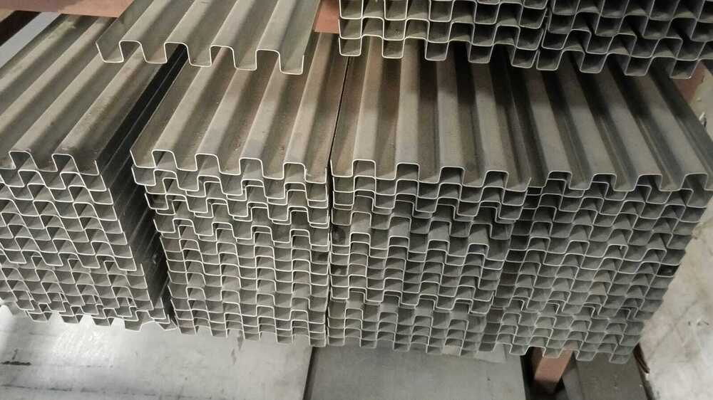 Louver sheet