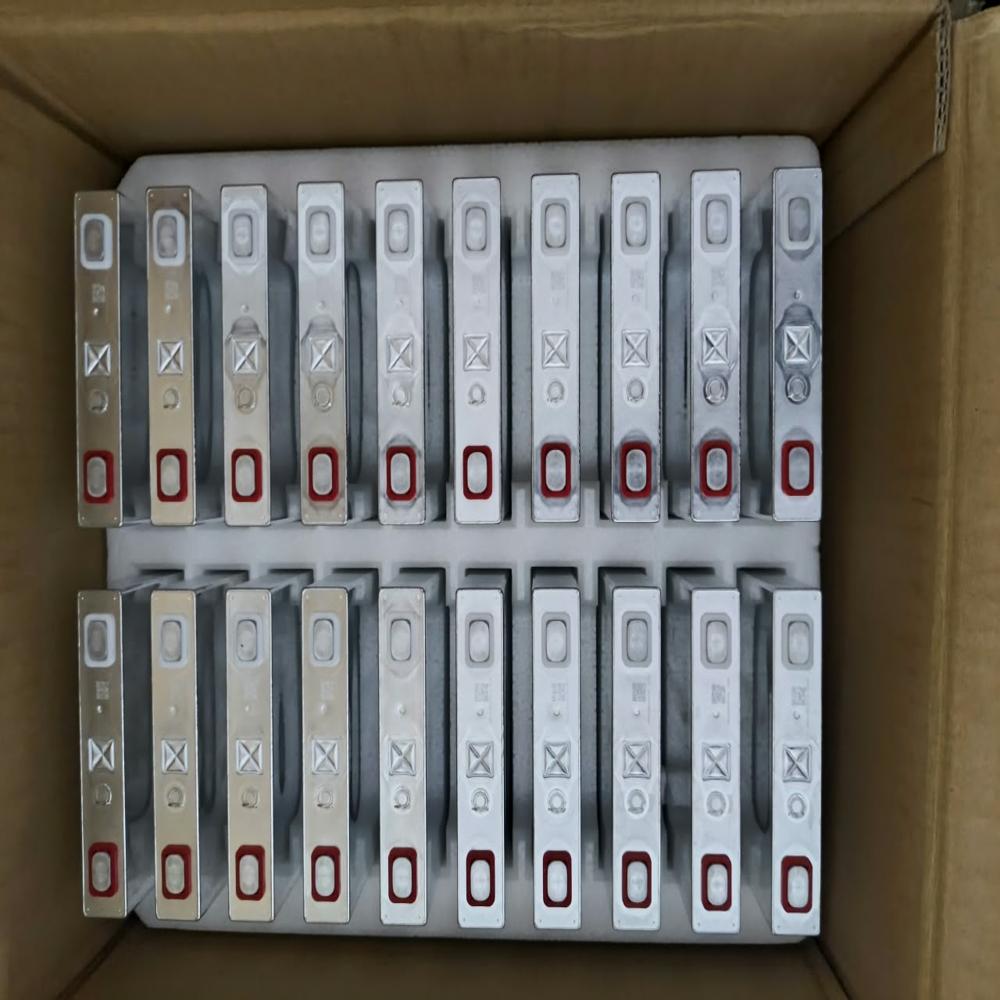 Toshiba 23Ah Lto Battery Cells - Color: White And Silver