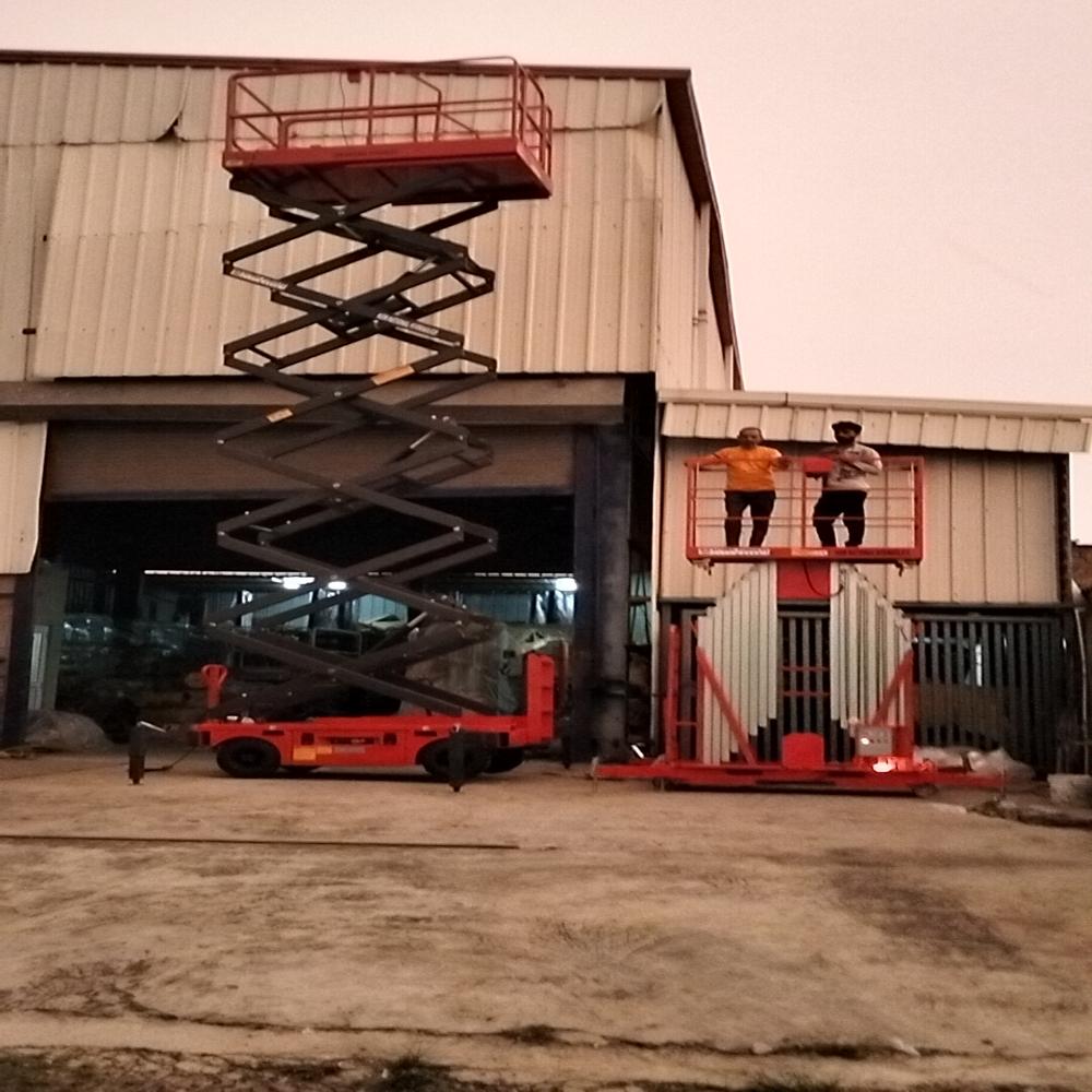 MOBILE SCISSOR LIFT