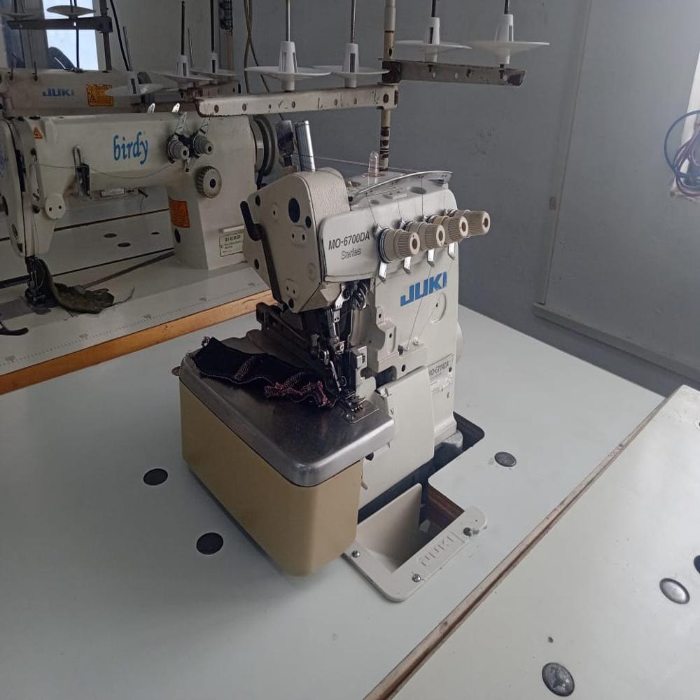 JUKI MO 6700 DA OVERLOCK SEWING MACHINE