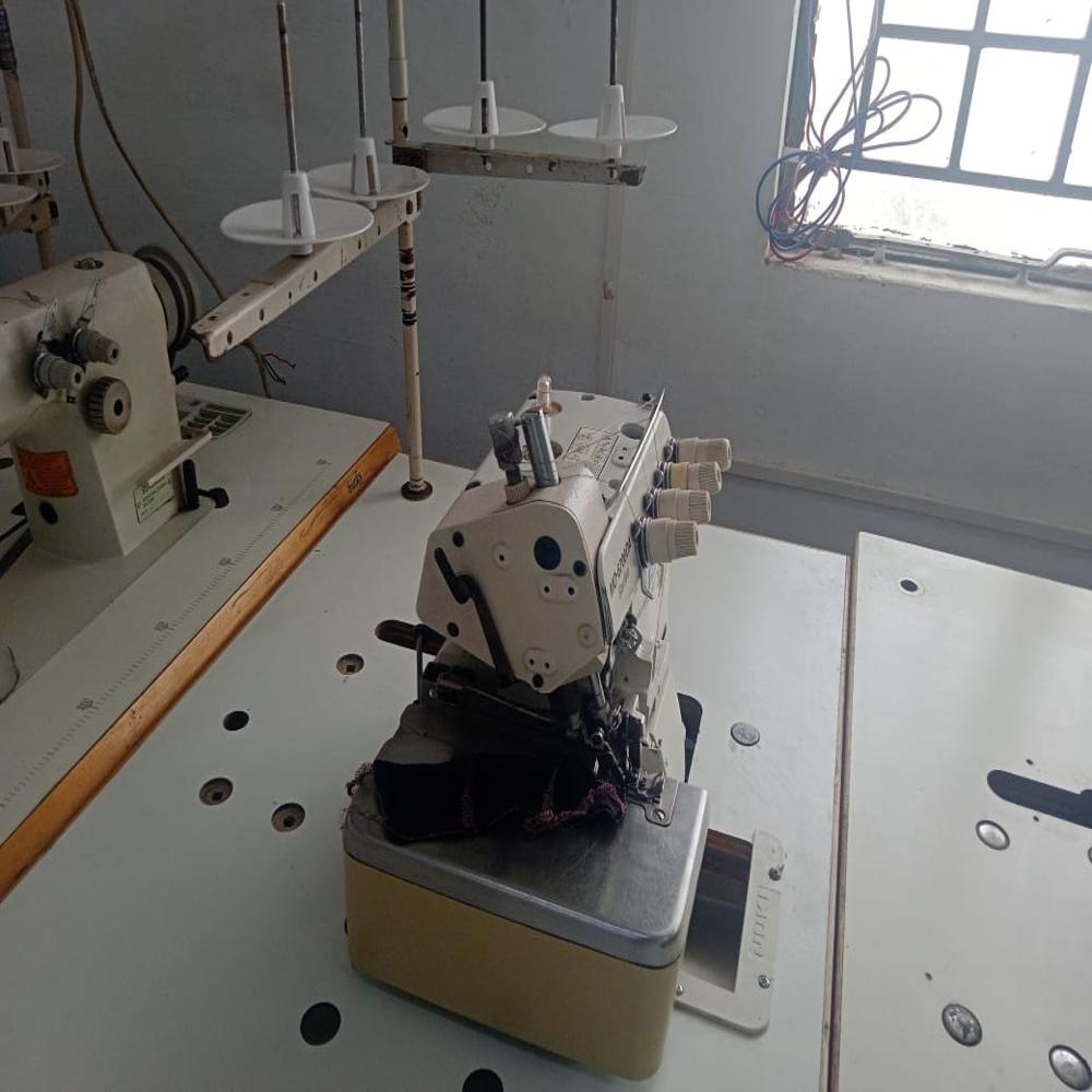 JUKI MO 6700 DA OVERLOCK SEWING MACHINE