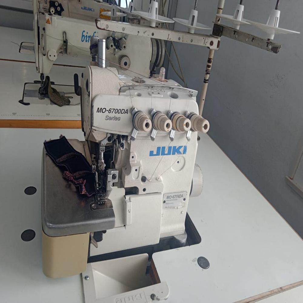 JUKI MO 6700 DA OVERLOCK SEWING MACHINE